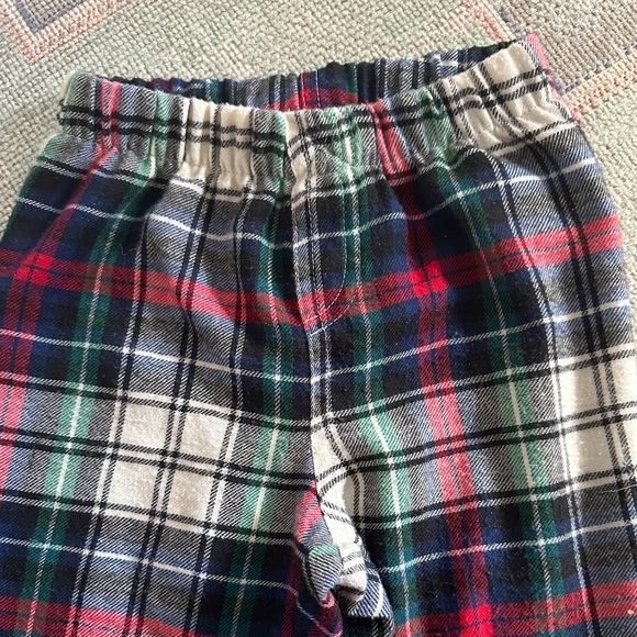 Gap Kids • Plaid Christmas PJ set - Picture 3 of 3
